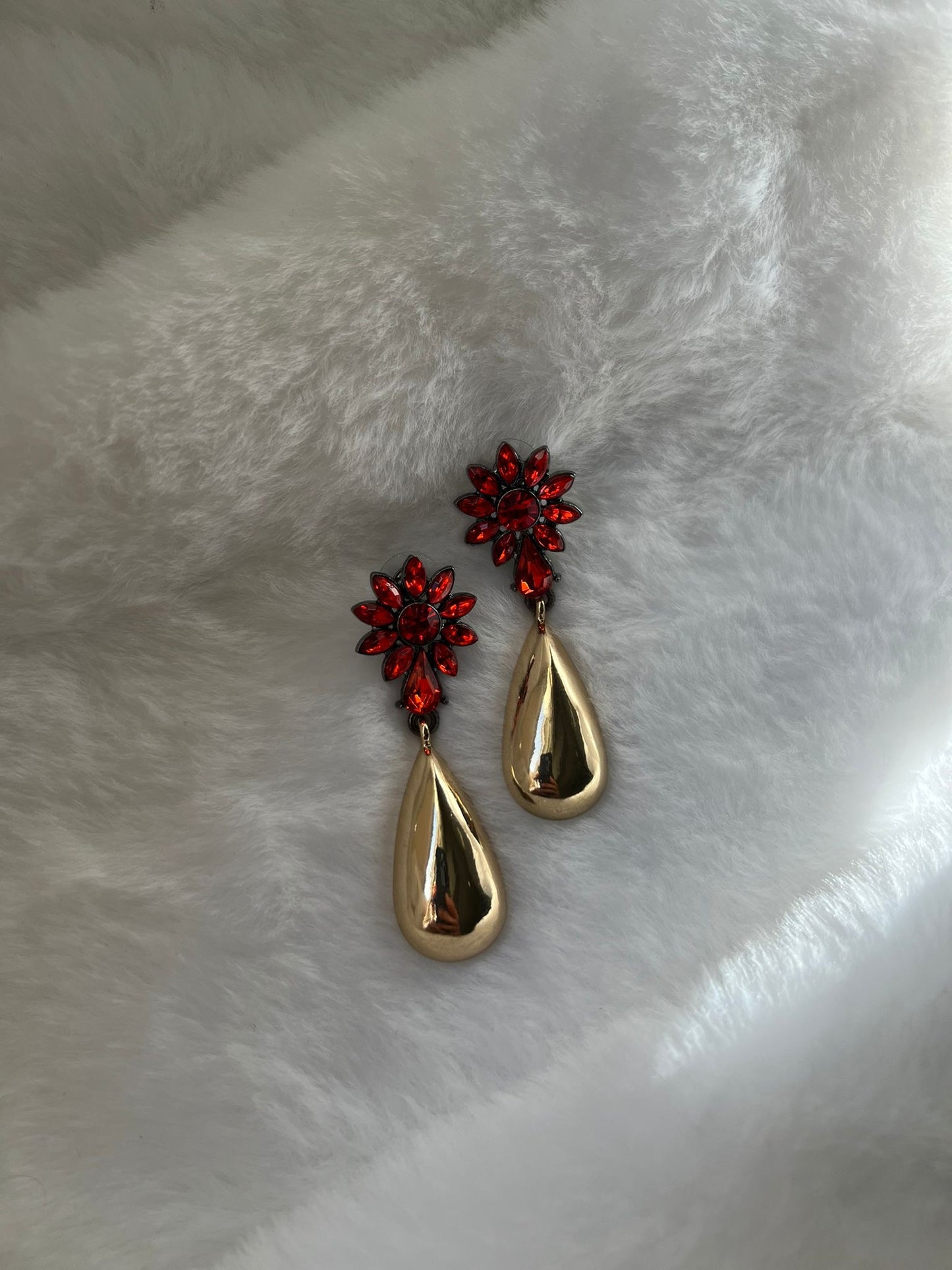 KATE EARRINGS