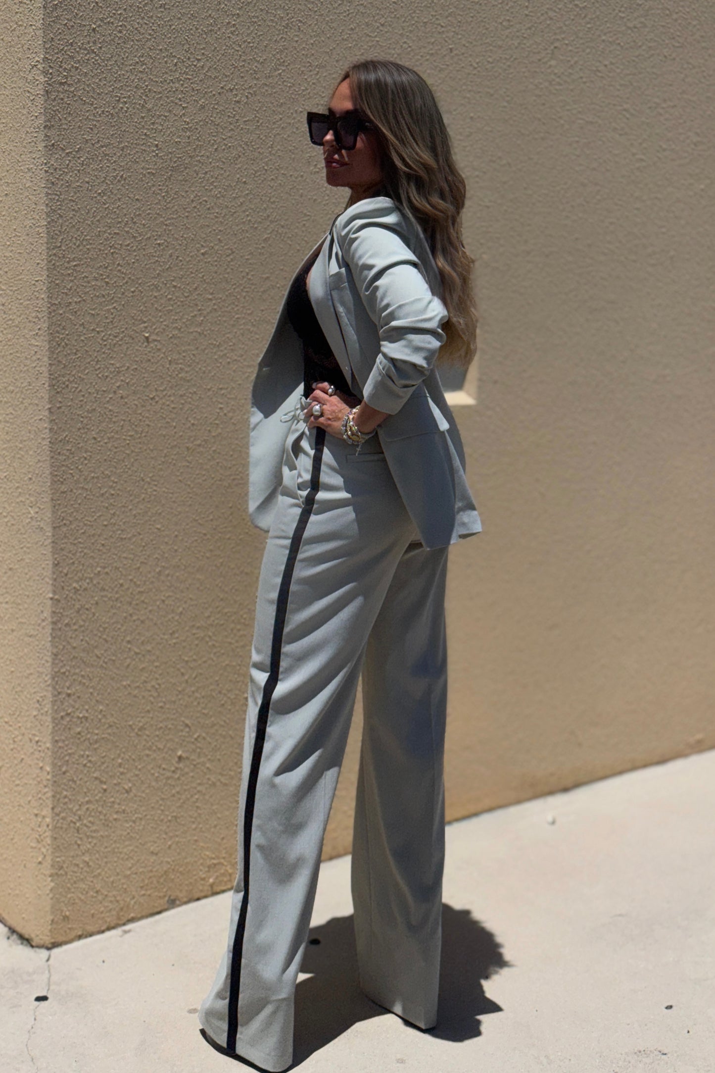 STATEMENT TWO PIECES SET