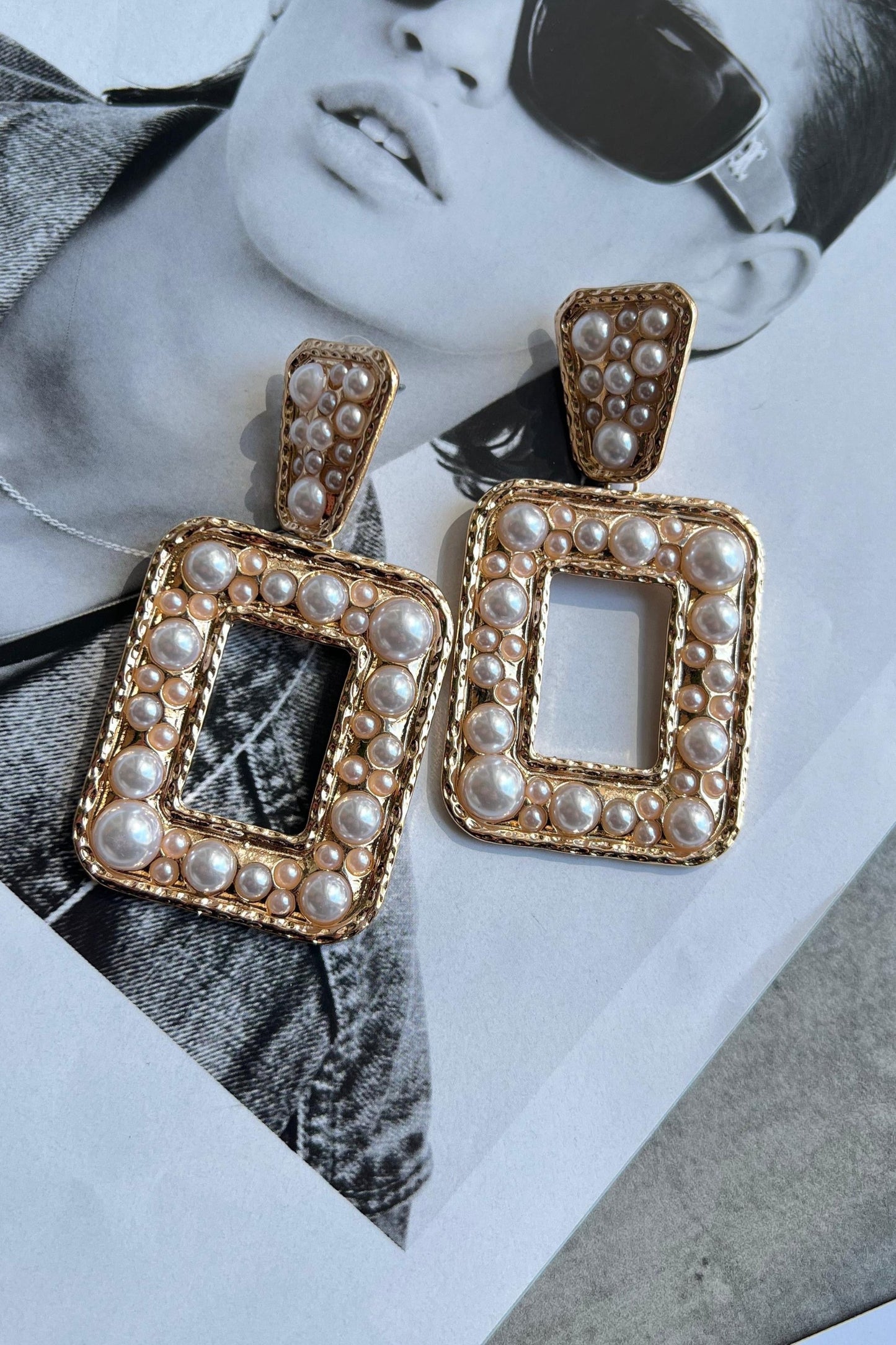 SQUARE EARRINGS