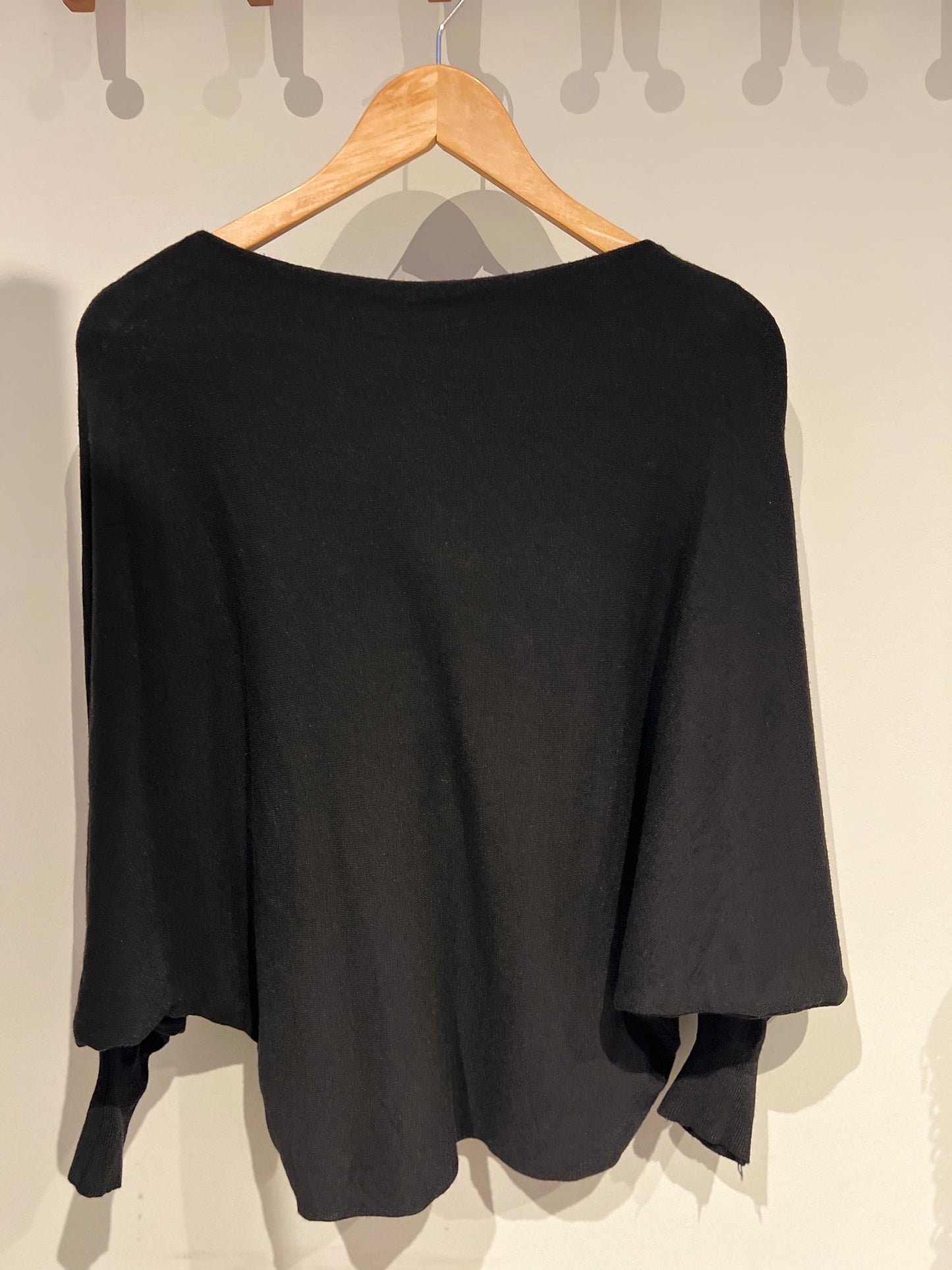 VIVIANNA BLOUSE/SWEATER