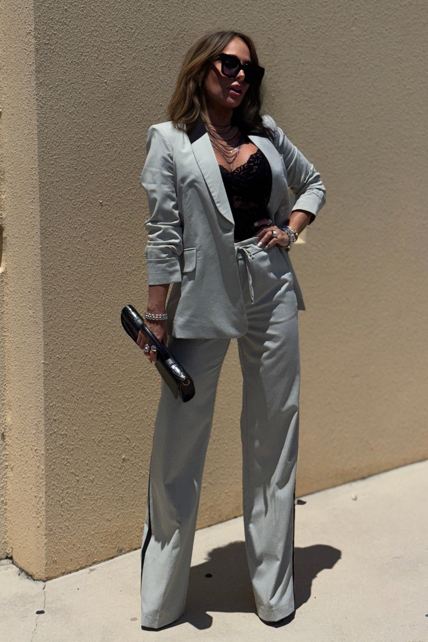 STATEMENT TWO PIECES SET
